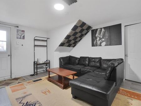 775C 7e Avenue - Photo 3