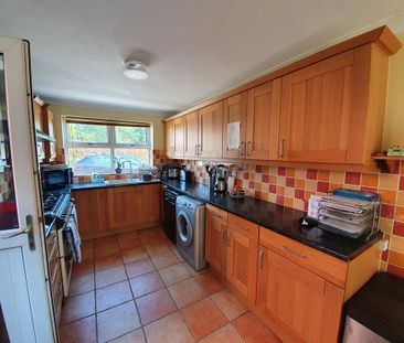 4 bedroom detached house to rent - Photo 1