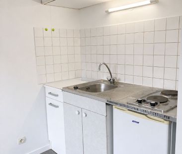 Location Appartement 1 pièce 21m² - Photo 2