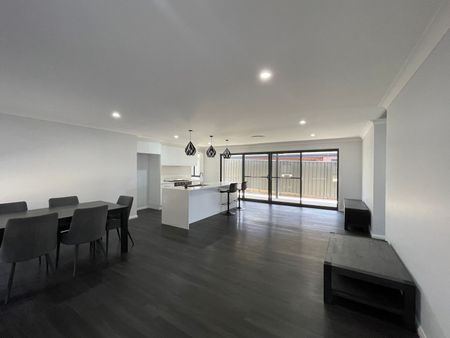 Stunning 2 bedroom home in Lampada Estate - Photo 3