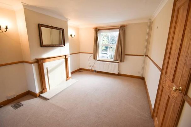 3 bedroom terraced house to rent - Photo 1
