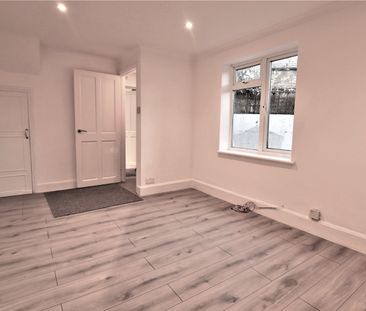 1 Bed Semi-Detached House, Ryecroft Road, SE13 - Photo 4