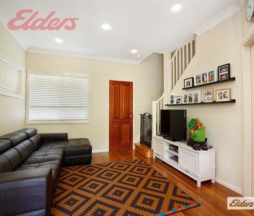 Modern Three Bedroom Townhouse - Photo 1