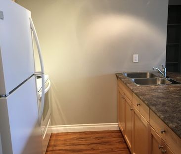 Mono Court – Bachelor - Photo 4