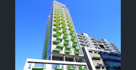 Amazing CBD skyline views - Photo 5