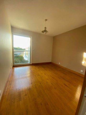 Location maison 5 pièces, 180.00m², Périgny - Photo 5