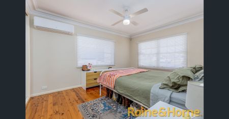 Renovated Family Home - Photo 3