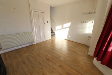 2 bedroom terraced house to rent - Photo 5
