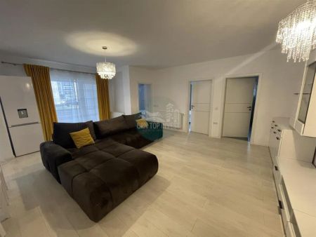 Apartament modern cu 3 camere terasa si 2 parcari in Kogalniceanu - Fotografie 2