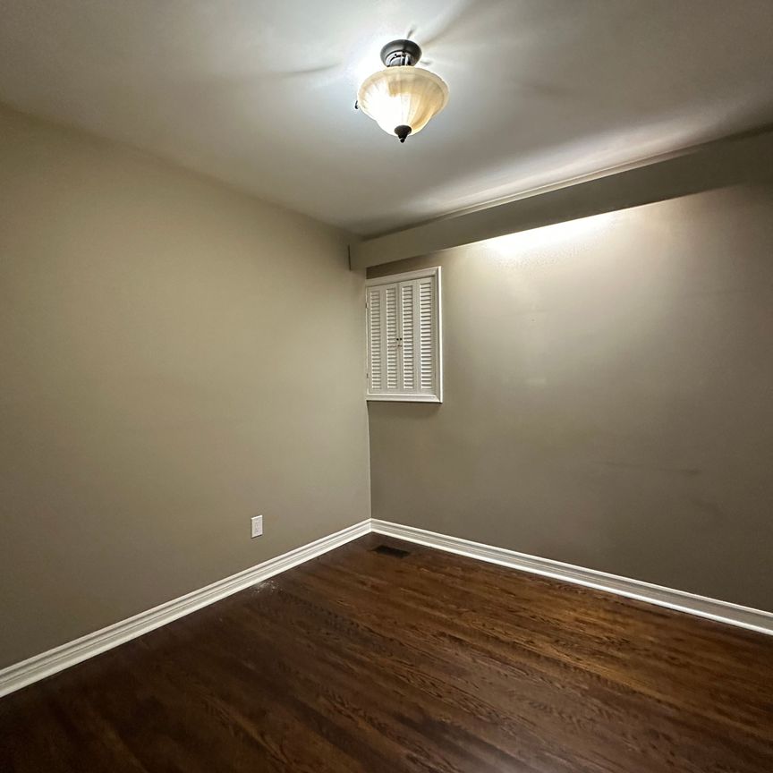 For Lease - 28 Landfair Crescent, Toronto, Ontario - Photo 1