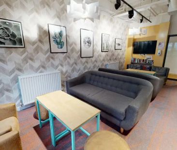 Bronze Studio - Photo 1