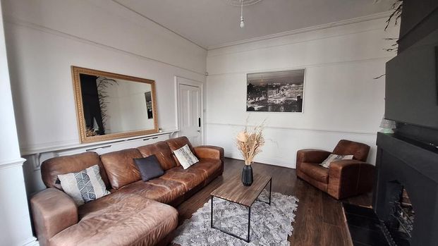 5 bedroom house to rent - Photo 1