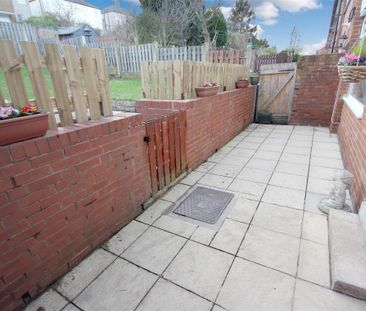 3 Bedroom House - Mid Terrace To Let - Photo 2