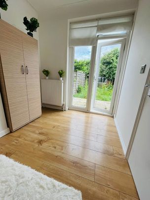 Room in a Shared House, Amazing Double Room With Private Gar, SW16 - Photo 1