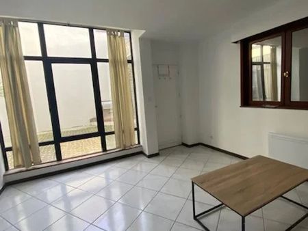 Location Appartement 2 pièces 49 m2 à Saint-Quentin - Photo 4