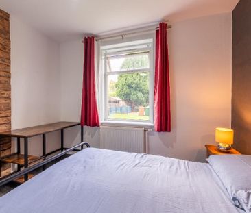 2 bedroom flat to rent - Photo 6