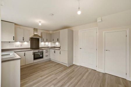 3 bedroom semi-detached house to rent - Photo 2