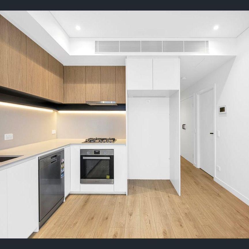 Modern One-Bedroom Apartment with Parking | Prime West Ryde Location - Photo 1