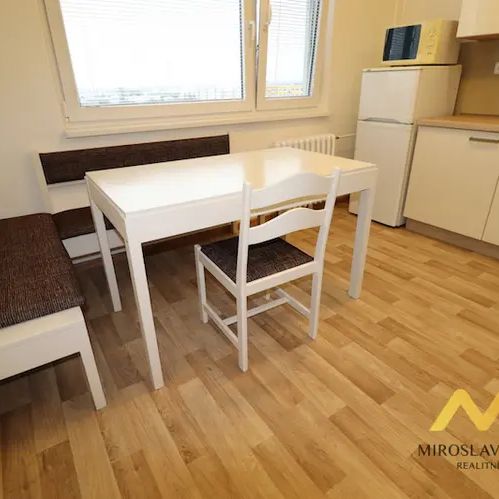 Pronájem rekonstruovaného bytu 2+kk, 42 m - Photo 1