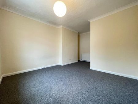 3 bedroom apartment to rent - Photo 5