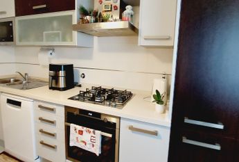 T2 for rent, next to the Glicínias Shopping Center, Aveiro.