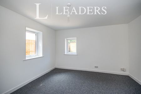 2 bedroom apartment to rent Clarence Park Road, Bournemouth - Photo 2