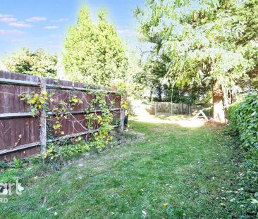 2 bedroom end of terrace house to rent - Photo 1