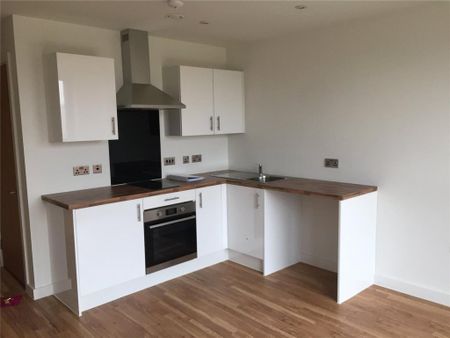 Studio to rent - Photo 2