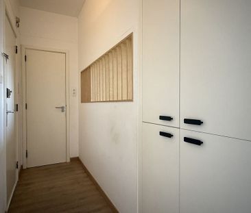 Appartement te huur in Antwerpen voor € 845 met 2 slaapkamers - Foto 4