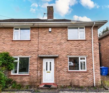 1 bedroom in a house share to rent - Photo 1