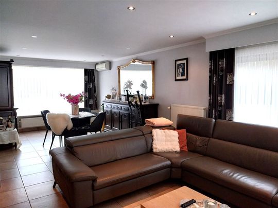 TE HUUR: Vrijstaande ruime woning met 3 slaapkamers en ruime loods! - Photo 1