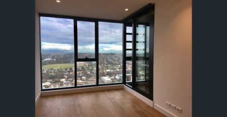 Art Series RESIDENCES [THE CHEN]- 2 bedroom 1 bathroom with on site parking (enclosed balcony) - Photo 2