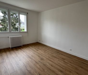 Location Appartement 5 pièces 98m² - Photo 6
