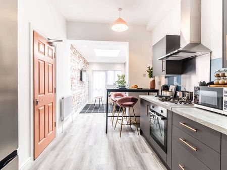 Bellingham Road BLR06 - Photo 5