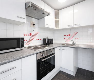 1 bedroom apartment to rent - Photo 4