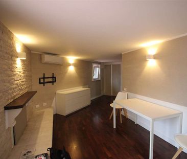 Pressi via leopardi attico 80 mq. semi arredato - Photo 2