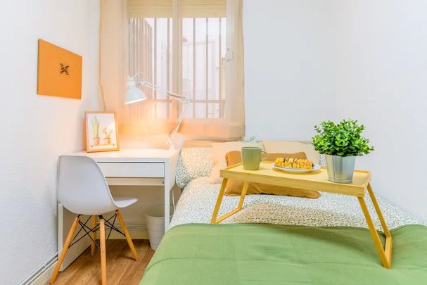 Calle Toledo, Getafe, Community of Madrid 28901 - Photo 1