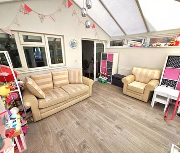 3 bedroom link detached house to rent - Photo 1