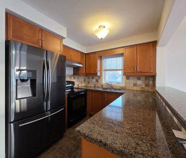 For Lease - 2266 Baronwood Drive, Oakville, Ontario - Photo 5