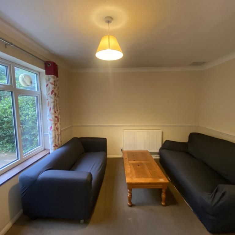 4 bedroom house to rent - Photo 1