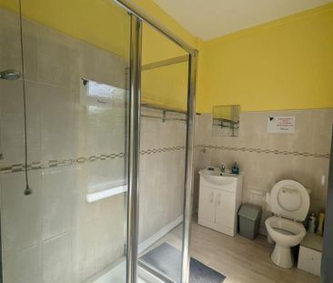 1 bedroom property to rent - Photo 5