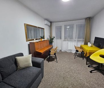 Apartament 3 camere,bloc cu lift,zona Piata Centrala - Photo 5