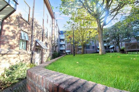 2 bed apartment to rent in NE1 - Photo 3