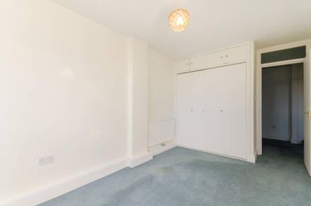 3 bedroom flat to rent - Photo 5