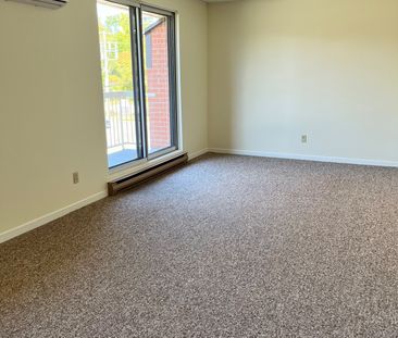 For Lease - 131 Edgehill Drive Unit# N11, Barrie, Ontario - Photo 2