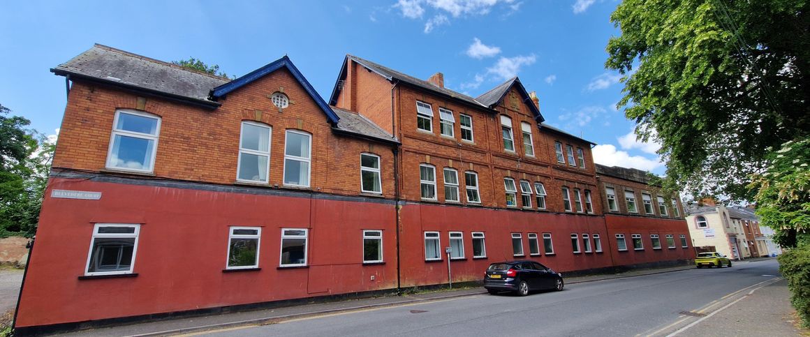 2 bed flat to rent in Belvedere Court, North Street - Photo 1