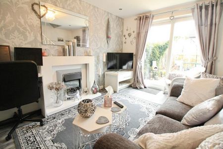 2 bedroom terraced house to rent - Photo 2