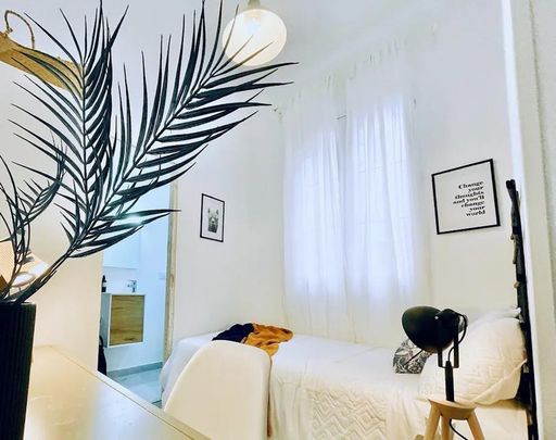 Calle del Divino Pastor, Madrid, Community of Madrid 28004 - Photo 1