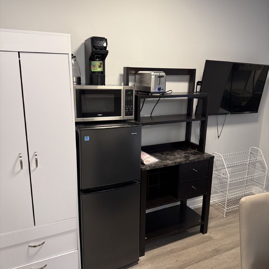 158 Osgoode Street - 5 - Photo 1