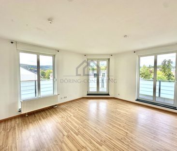 Charmante 3-Zi-Wohnung mit großem Balkon in zentraler Lage - Photo 1